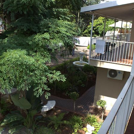 Purple Olive Guest House Pretoria-Noord Esterno foto