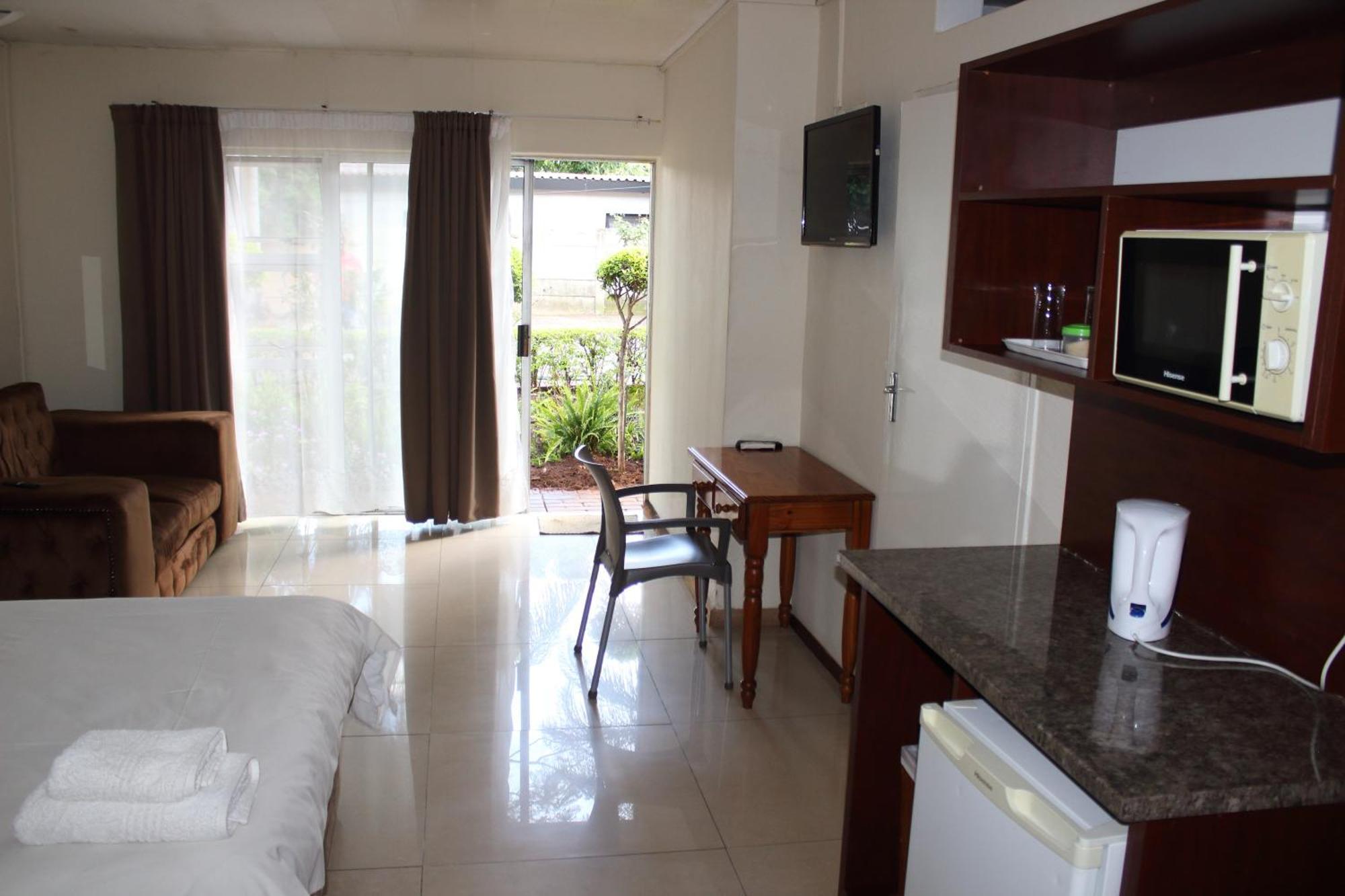 Purple Olive Guest House Pretoria-Noord Esterno foto