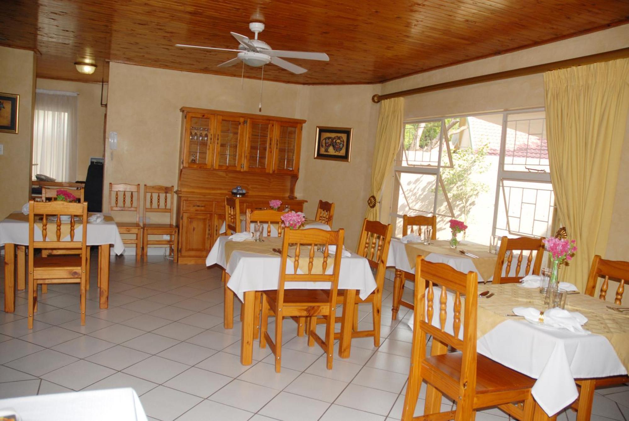 Purple Olive Guest House Pretoria-Noord Esterno foto