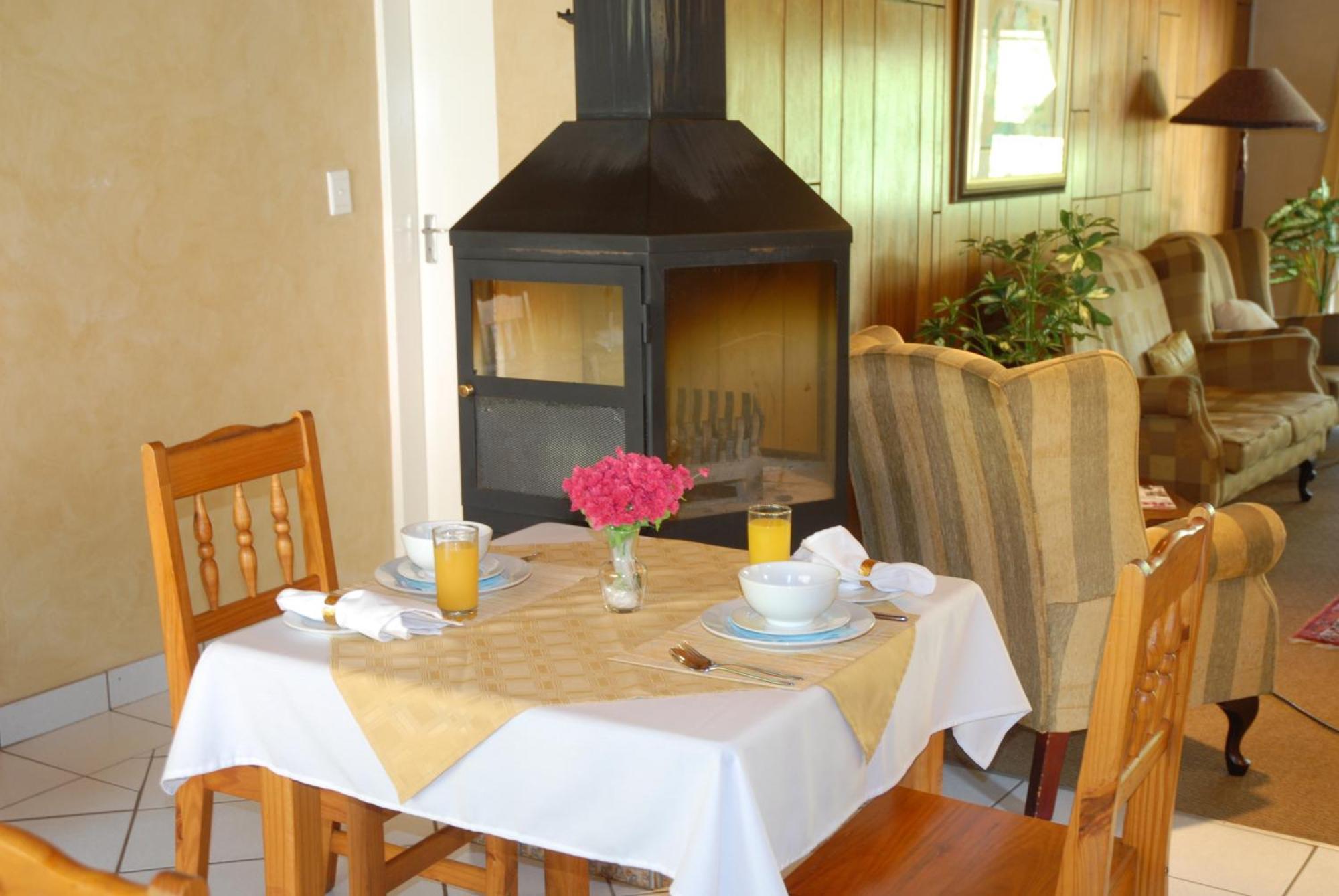 Purple Olive Guest House Pretoria-Noord Esterno foto