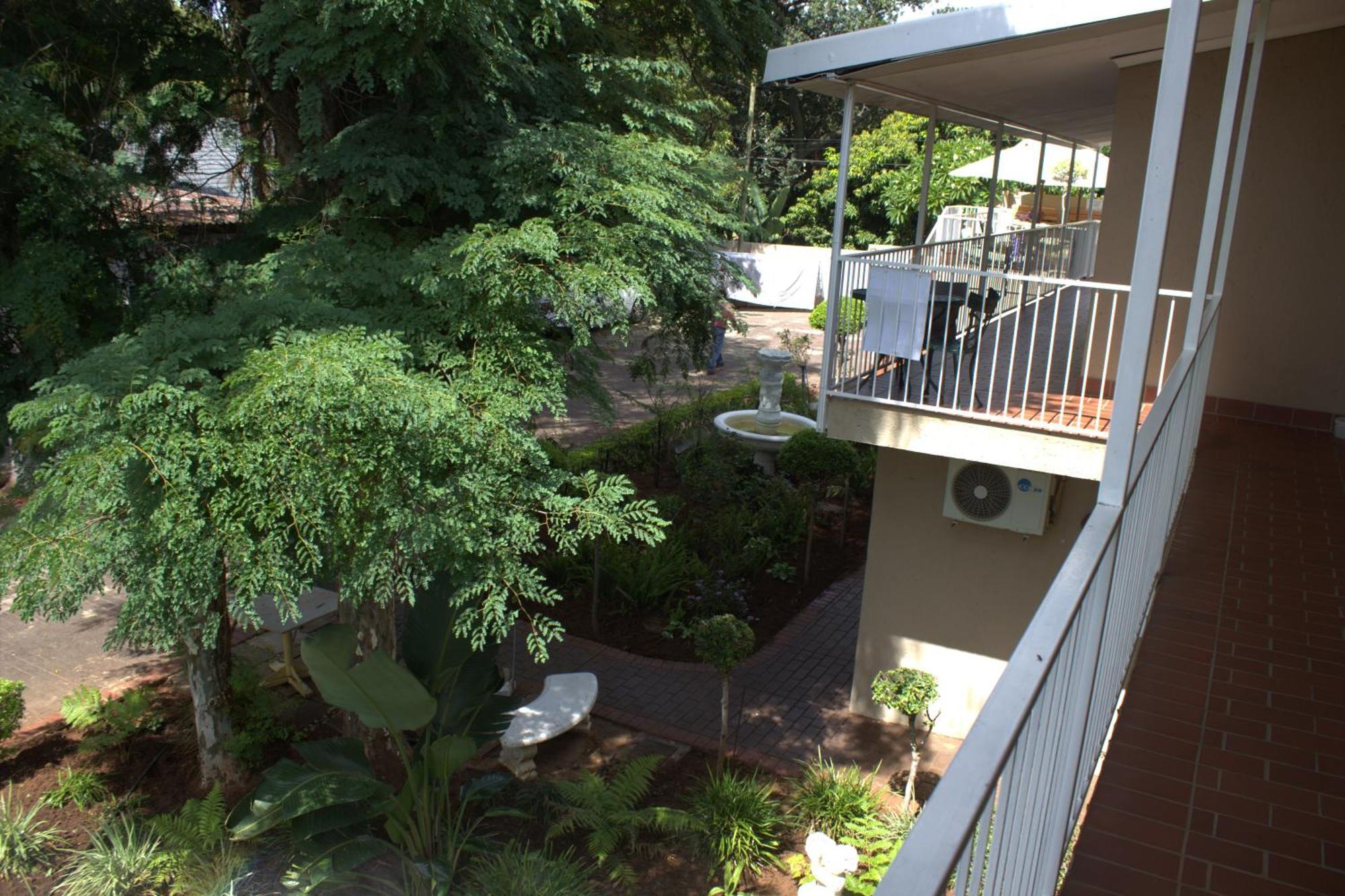 Purple Olive Guest House Pretoria-Noord Esterno foto