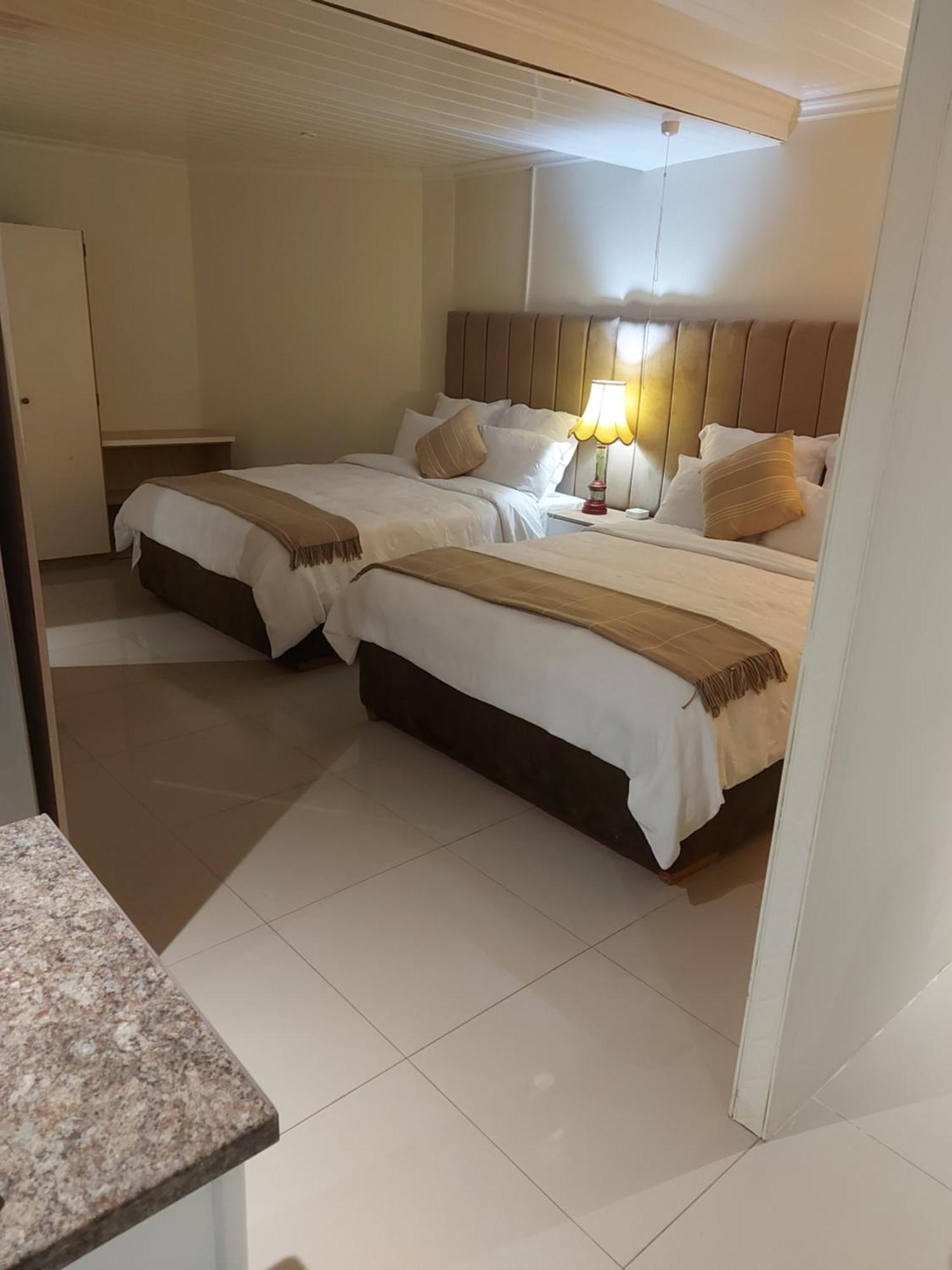 Purple Olive Guest House Pretoria-Noord Esterno foto